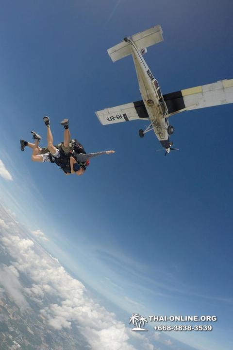 Pattaya Tandem Skydiving in Thailand parachute jump photo 67