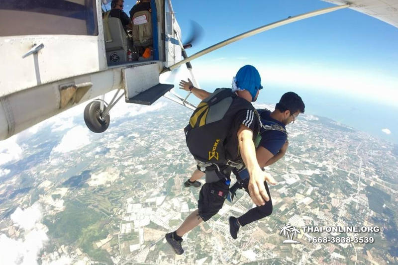 Pattaya Tandem Skydiving in Thailand parachute jump photo 8