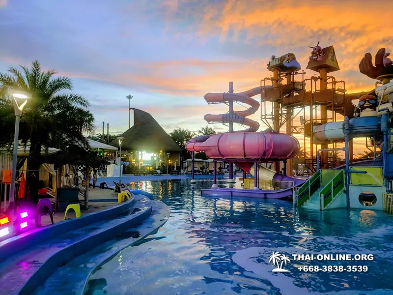 Columbia Pictures Aquaverse water park in Pattaya Thailand photo 17