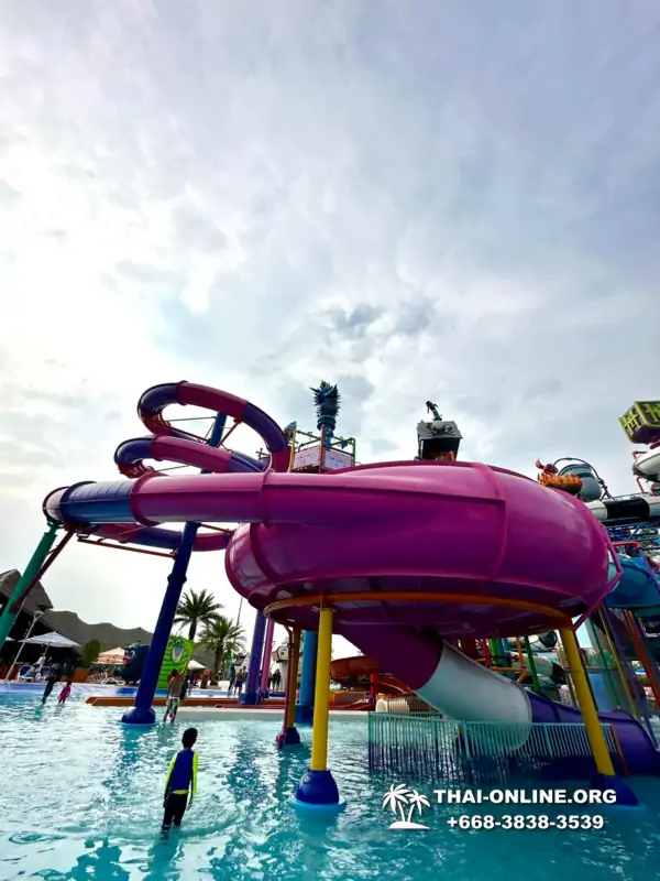 Columbia Pictures Aquaverse water park in Pattaya Thailand photo 47