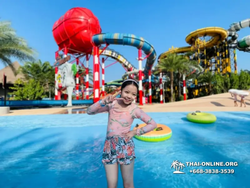 Columbia Pictures Aquaverse water park in Pattaya Thailand photo 43