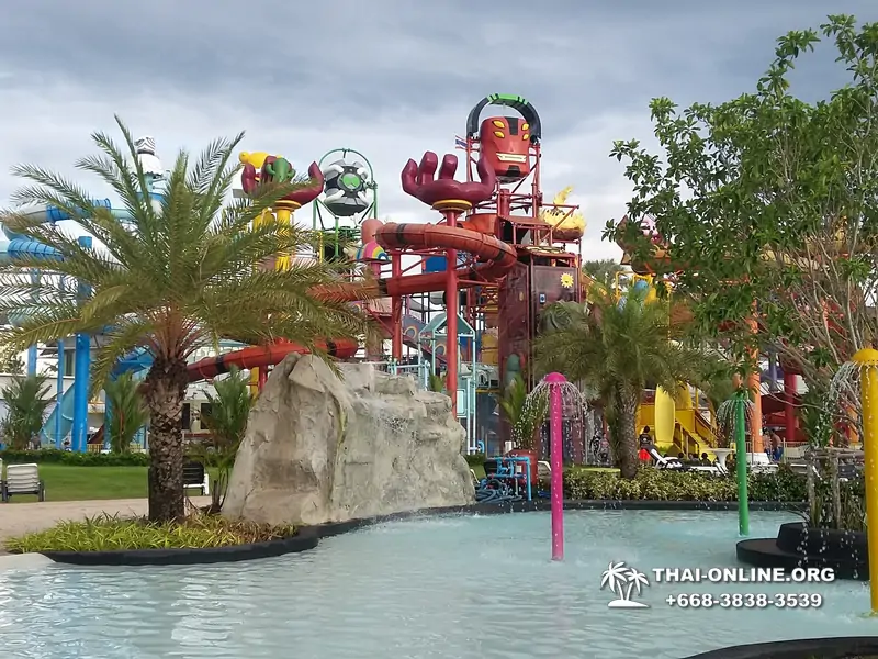 Columbia Pictures Aquaverse water park in Pattaya Thailand photo 116