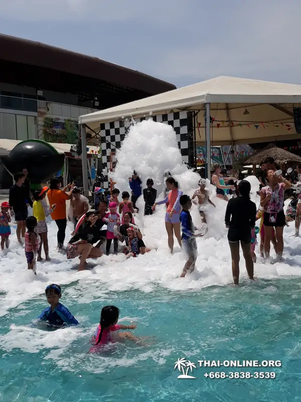 Columbia Pictures Aquaverse water park in Pattaya Thailand photo 216