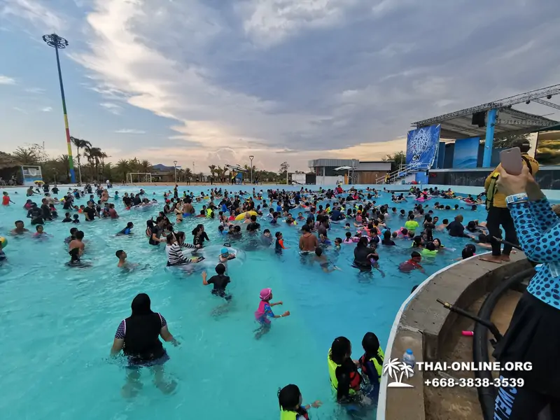 Columbia Pictures Aquaverse water park in Pattaya Thailand photo 220