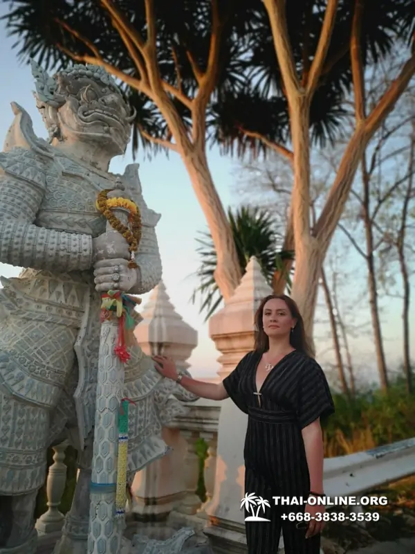 Wat Yan Temples excursion in Pattaya photo 10