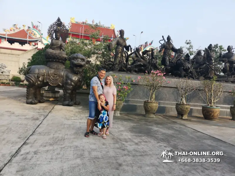 Wat Yan Temples excursion in Pattaya photo 15