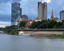 Journey from Thailand to Phnom Penh Cambodia 7 Countries - photo 75