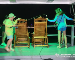 Squid sea fishing in night-time Pattaya Thailand - tour photo 21