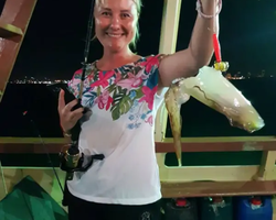 Squid sea fishing in night-time Pattaya Thailand - tour photo 33