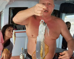 Squid sea fishing in night-time Pattaya Thailand - tour photo 4