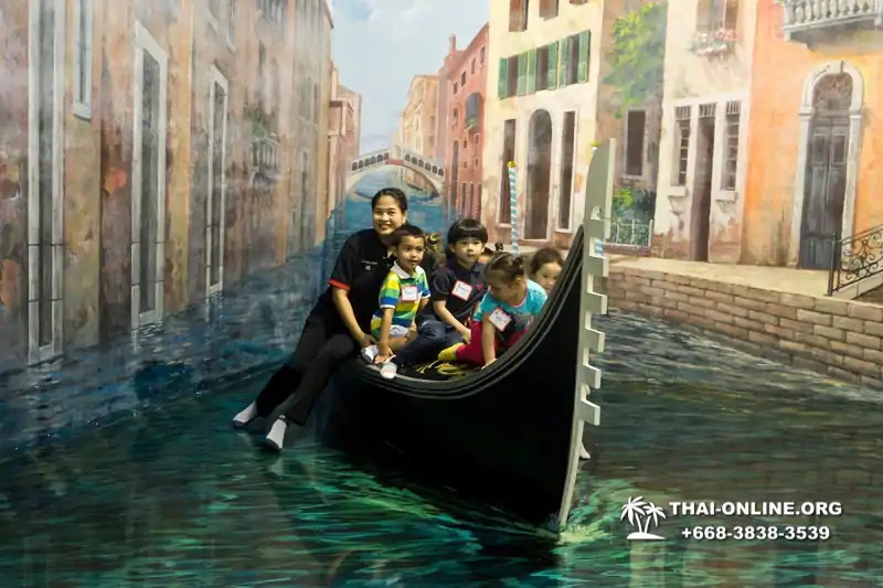 3D Art in Paradise gallery in Pattaya Thailand - photo 2