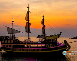 Black Pearl boat excursion in Pattaya Thailand - photo 4