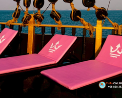 Sea boat cruise trip Black Pearl Pattaya Thailand - photo 9