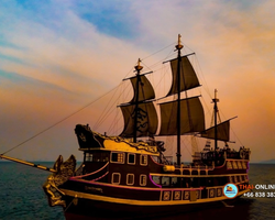 Sea boat cruise trip Black Pearl Pattaya Thailand - photo 11