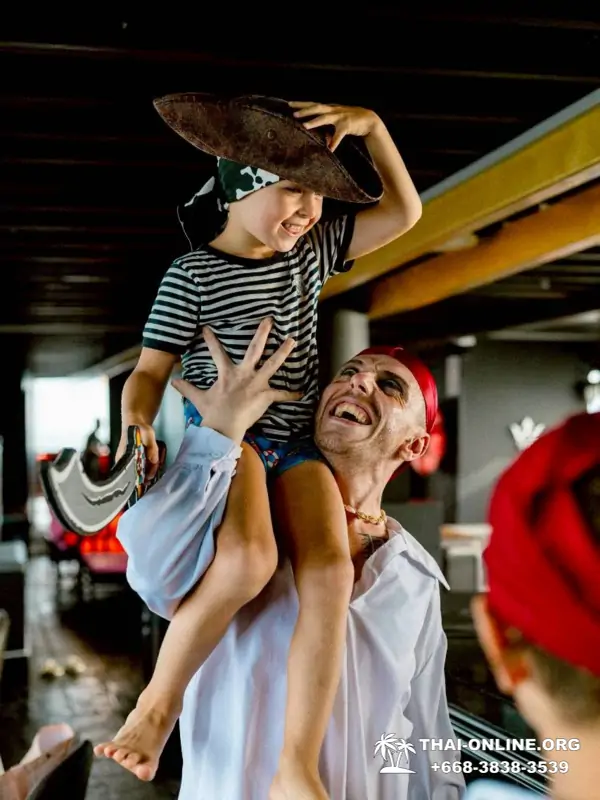 Sea boat cruise trip Black Pearl Pattaya Thailand - photo 23 Black Pearl boat excursion in Pattaya Thailand - photo 23