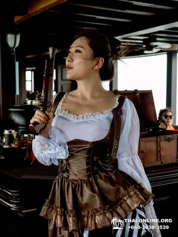 Sea boat cruise trip Black Pearl Pattaya Thailand - photo 21 Black Pearl boat excursion in Pattaya Thailand - photo 21