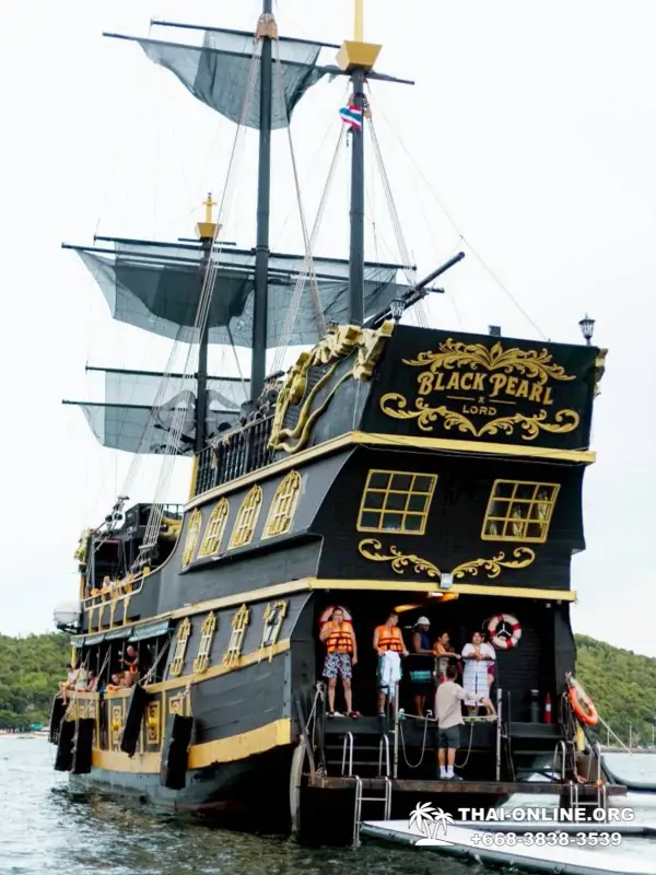 Sea boat cruise trip Black Pearl Pattaya Thailand - photo 13 Black Pearl boat excursion in Pattaya Thailand - photo 13