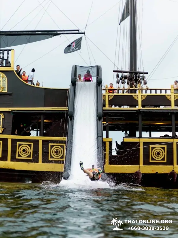 Sea boat cruise trip Black Pearl Pattaya Thailand - photo 15 Black Pearl boat excursion in Pattaya Thailand - photo 15