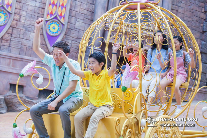 Asiatic Disneyland Dream World Bangkok trip from Pattaya photo 38