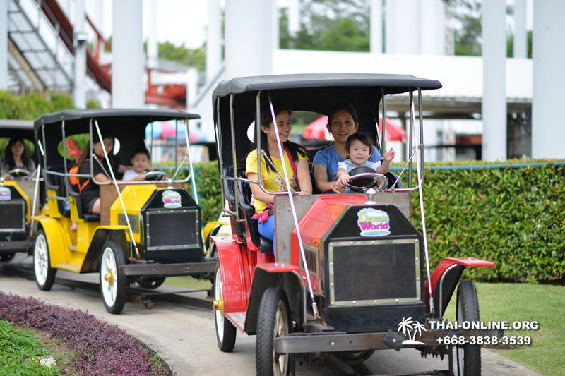 Asian Disneyland in Bangkok transfer from Pattaya Thailand photo 73