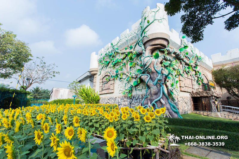 Asian Disneyland in Bangkok transfer from Pattaya Thailand photo 26
