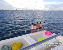 Sea Breeze catamaran cruise in Pattaya Thailand photo 46