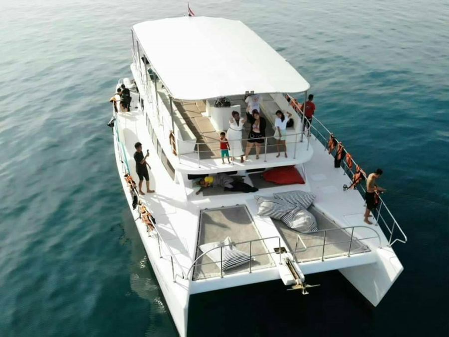 Catamaran rental in Pattaya