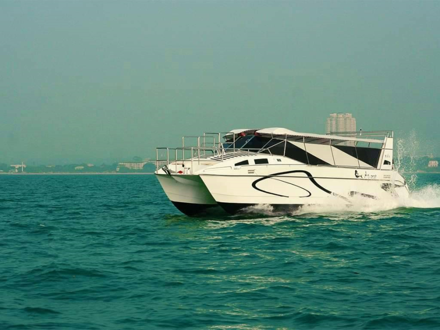 Sargan catamaran in Pattaya