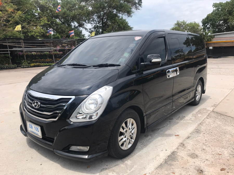 Minivan Toyota H1 or Suburb Taxi Pattaya to Koh Chang pier