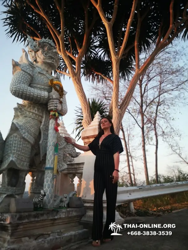 Wat Yan Temples excursion in Pattaya photo 10